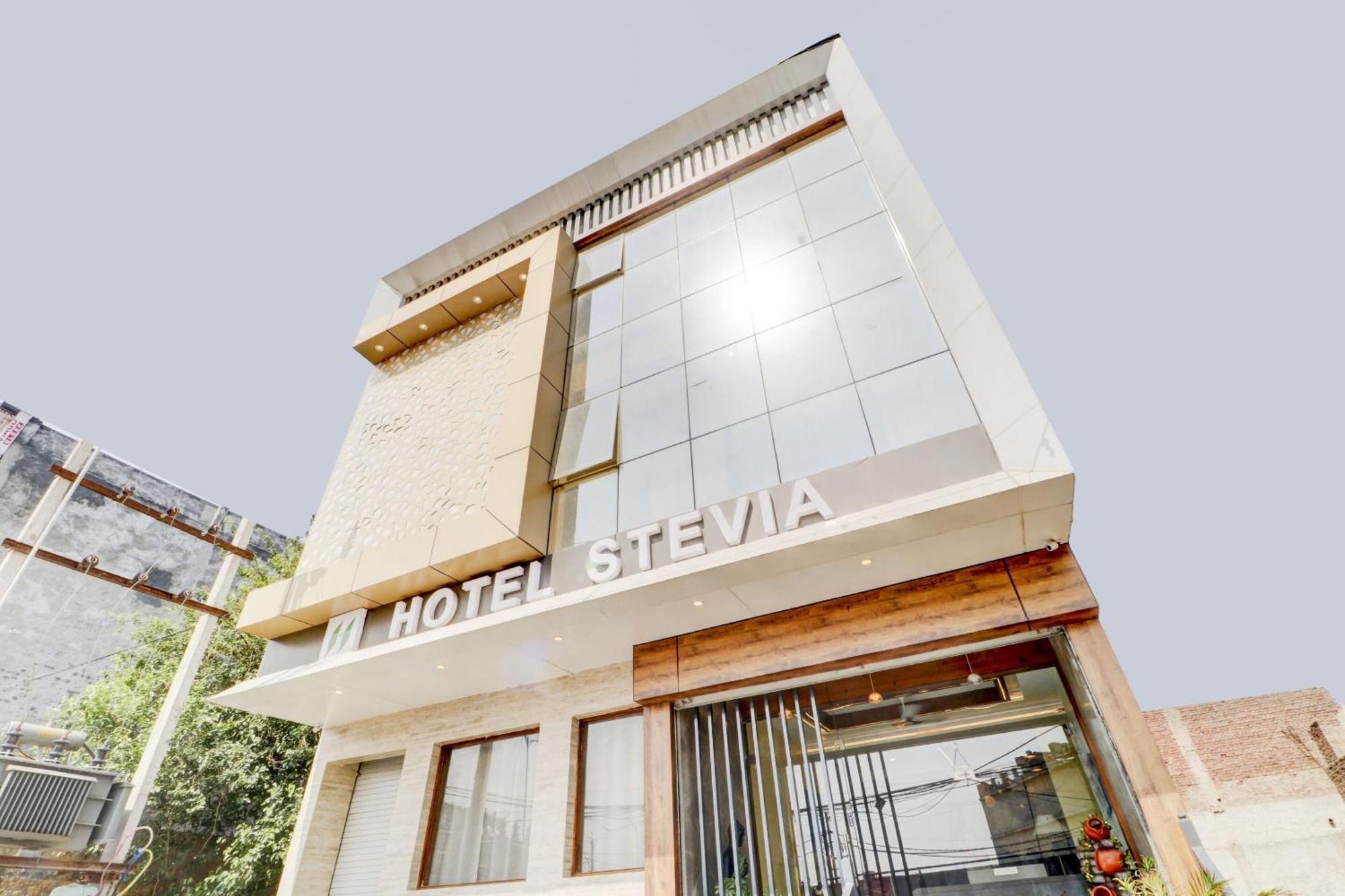 Hotel O Stevia Zirakpur Buitenkant foto