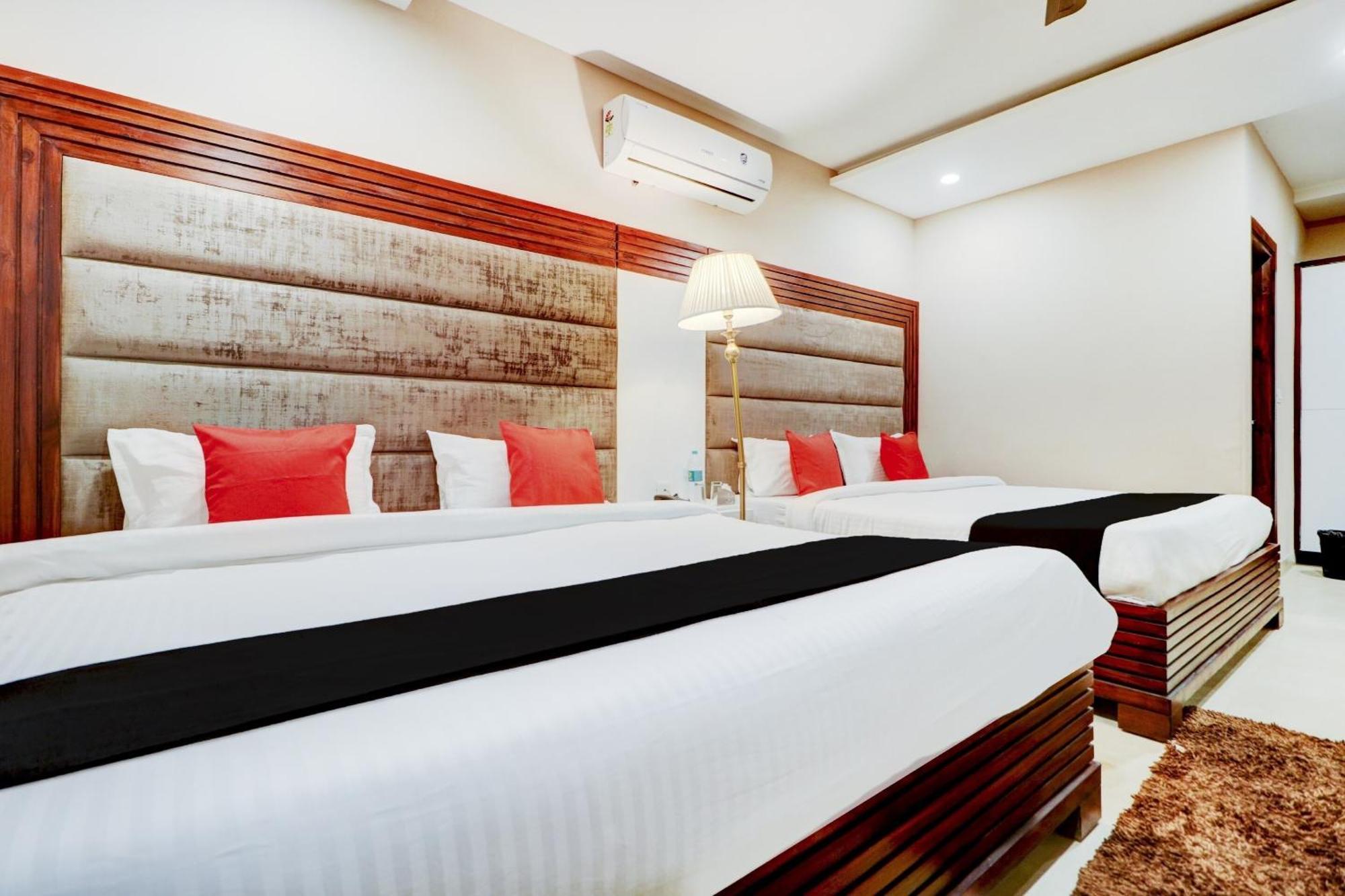 Hotel O Stevia Zirakpur Buitenkant foto