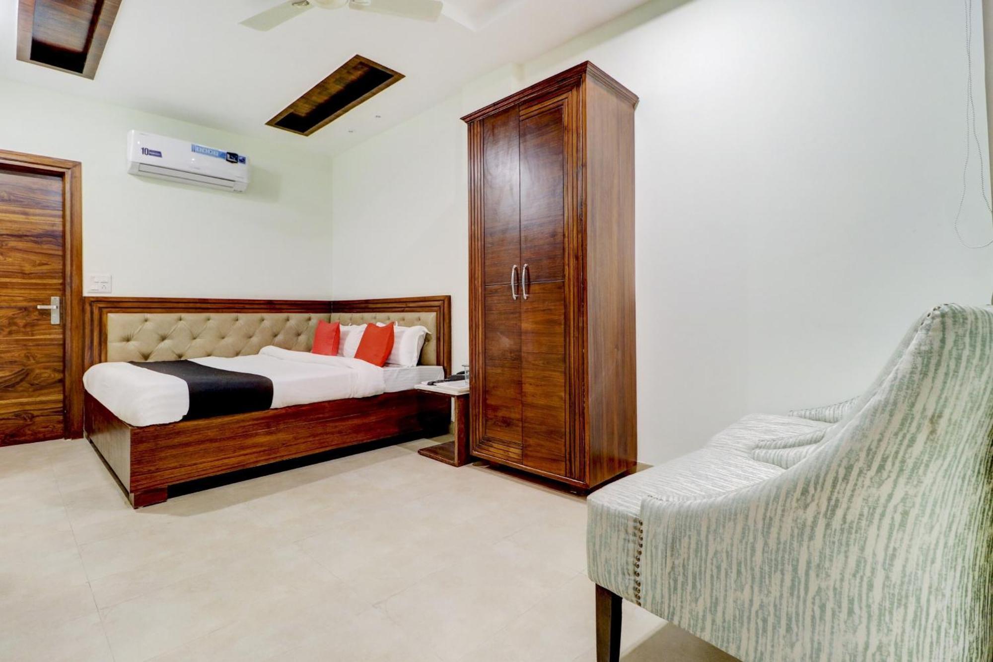 Hotel O Stevia Zirakpur Buitenkant foto
