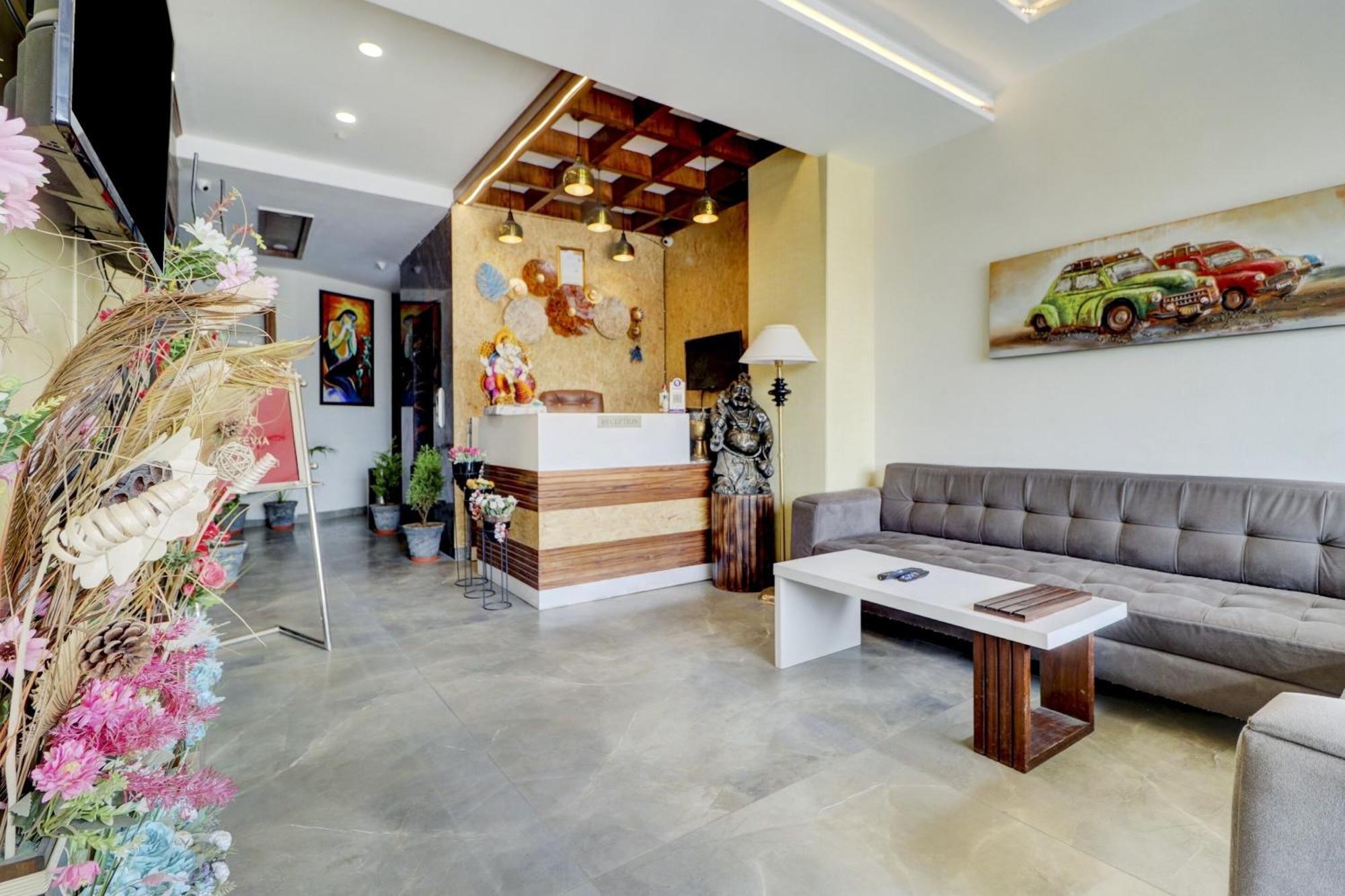 Hotel O Stevia Zirakpur Buitenkant foto