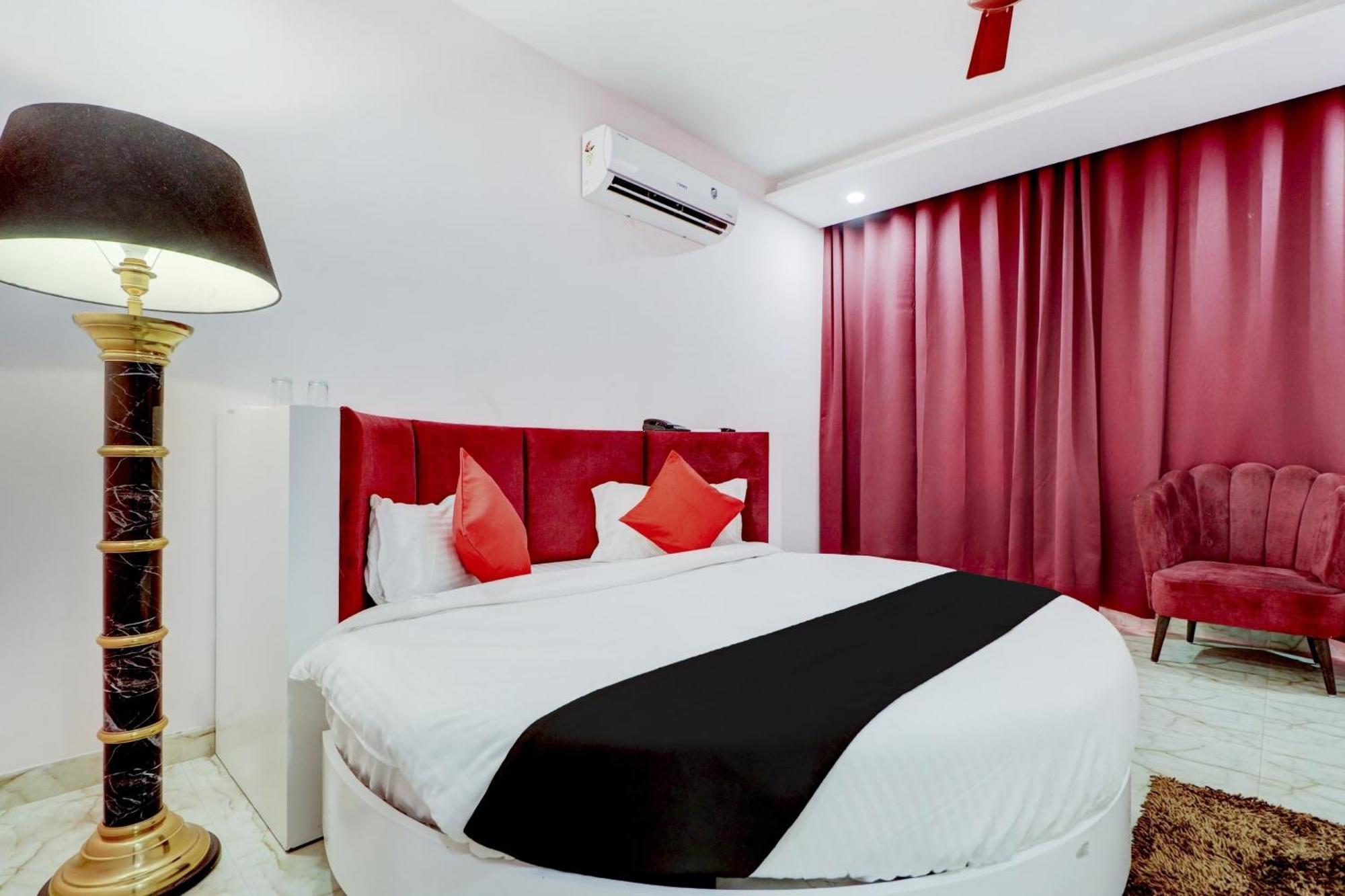 Hotel O Stevia Zirakpur Buitenkant foto