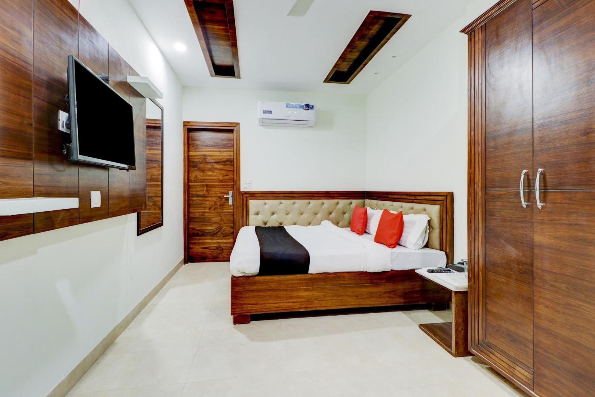 Hotel O Stevia Zirakpur Buitenkant foto